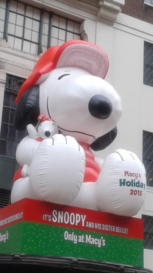 Macy's Holiday 2015 Snoopy